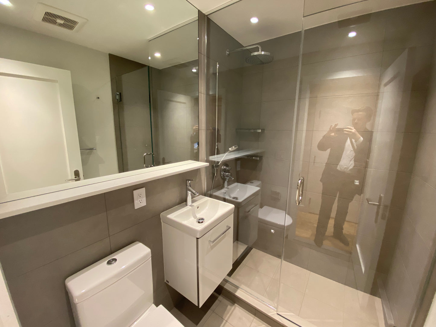 $2,700 / 1br - 400ft2 - ➽Cozy Brighton Basement 1 Bedroom Available June! (Brighton)