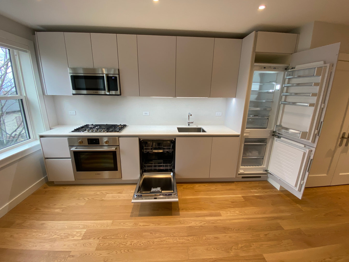 $2,980 / 1br - 705ft2 - ➽Incredible Massive Modern Somerville 1 Bedroom Available September! (Winter Hill)