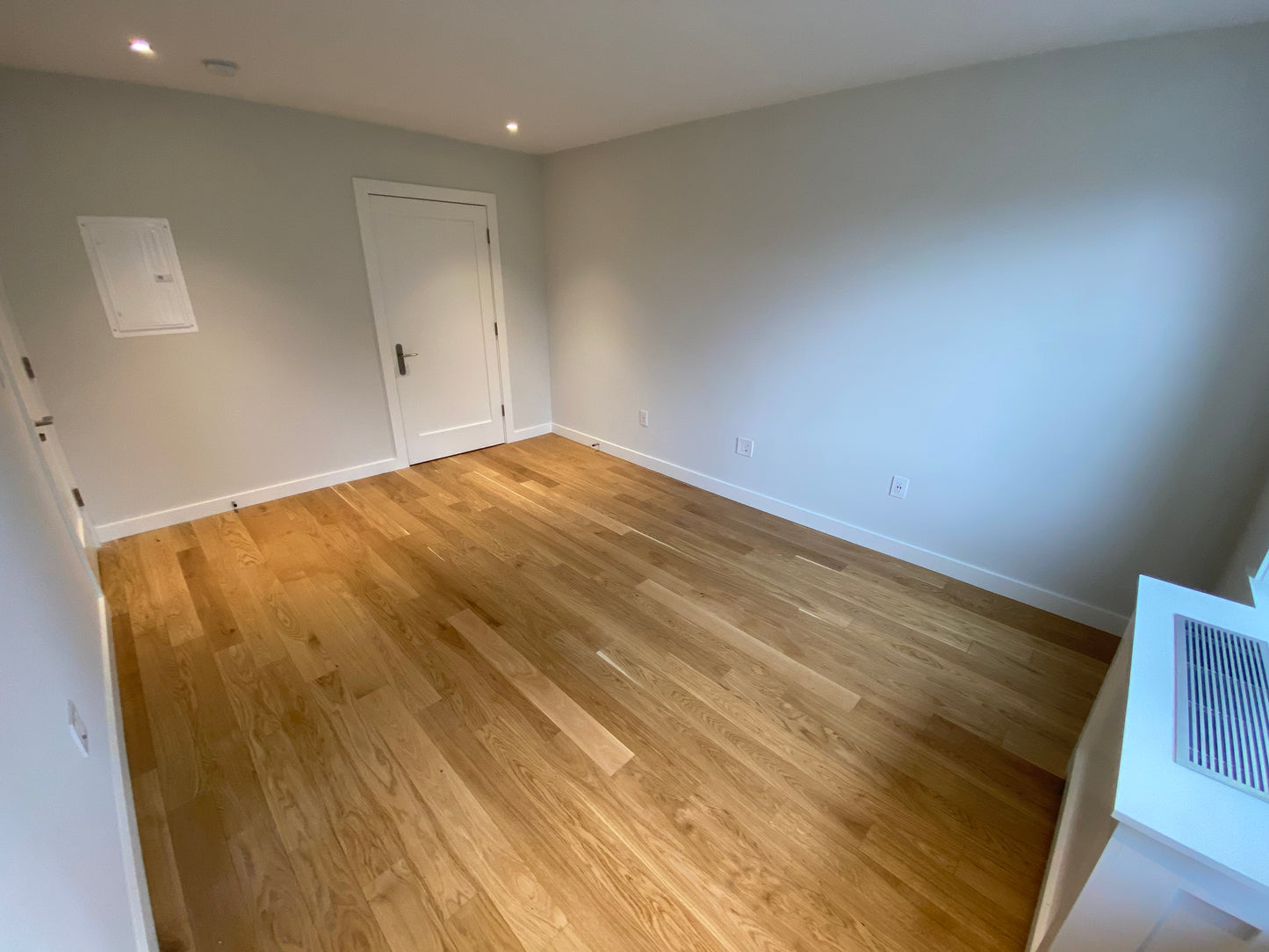 $2,980 / 1br - 705ft2 - ➽Incredible Massive Modern Somerville 1 Bedroom Available September! (Winter Hill)
