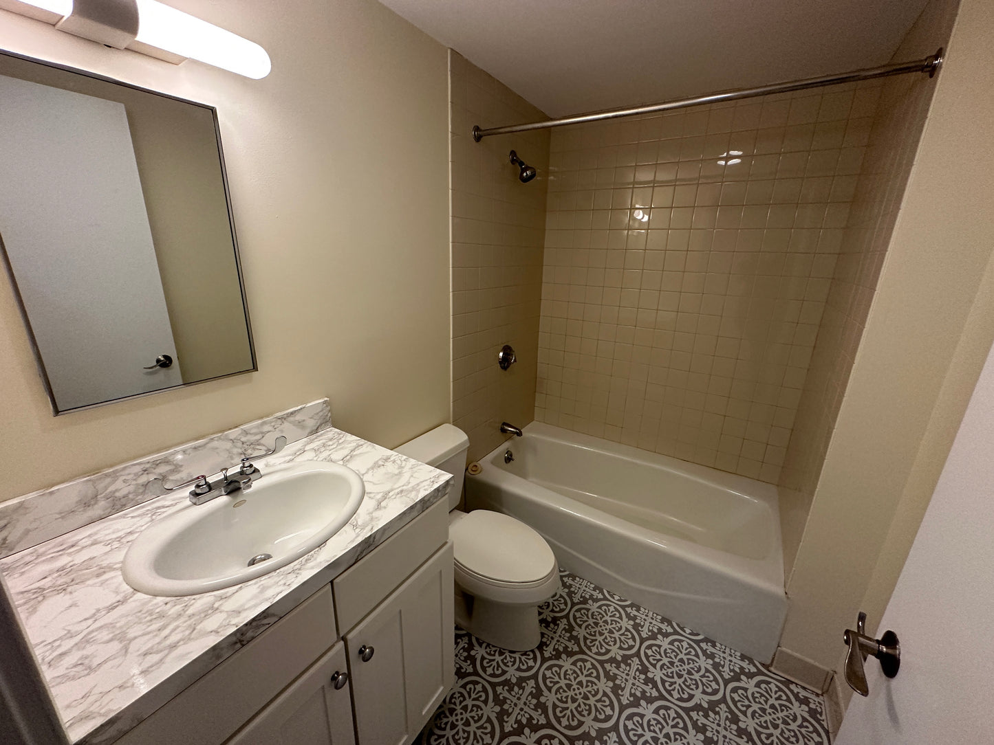 $2,995 / 1br - 460ft2 - ➽Profound Downtown Boston 1 Bedroom Penthouse Available 9/1! No Fee! (Theatre District)