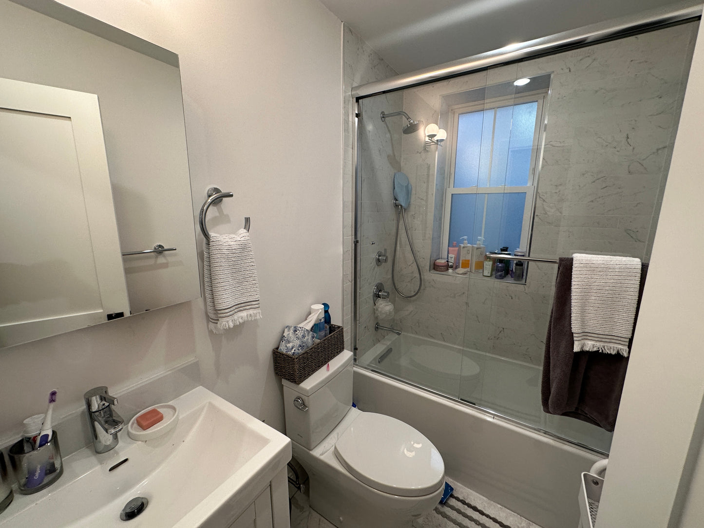 APPLICATION PENDING $2,500 / 1br - 675ft2 - ➽Bold Brighton 1.5 Bedroom Available Now! Pet OK! No Fee! (Brighton)