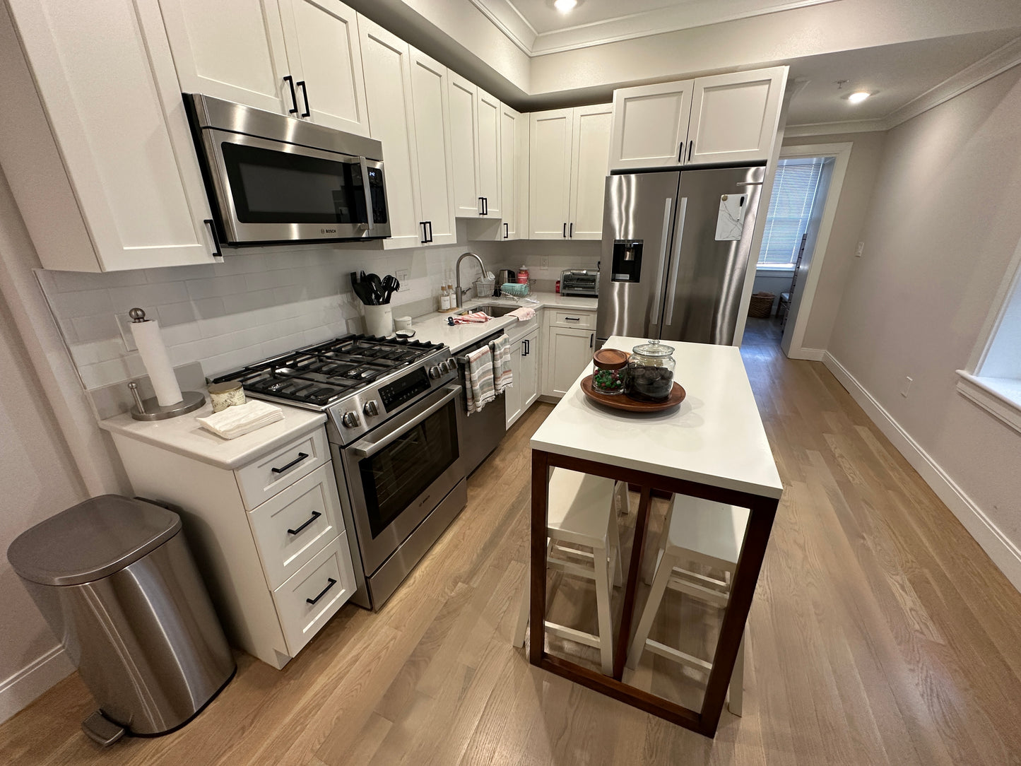 APPLICATION PENDING $2,500 / 1br - 675ft2 - ➽Bold Brighton 1.5 Bedroom Available Now! Pet OK! No Fee! (Brighton)
