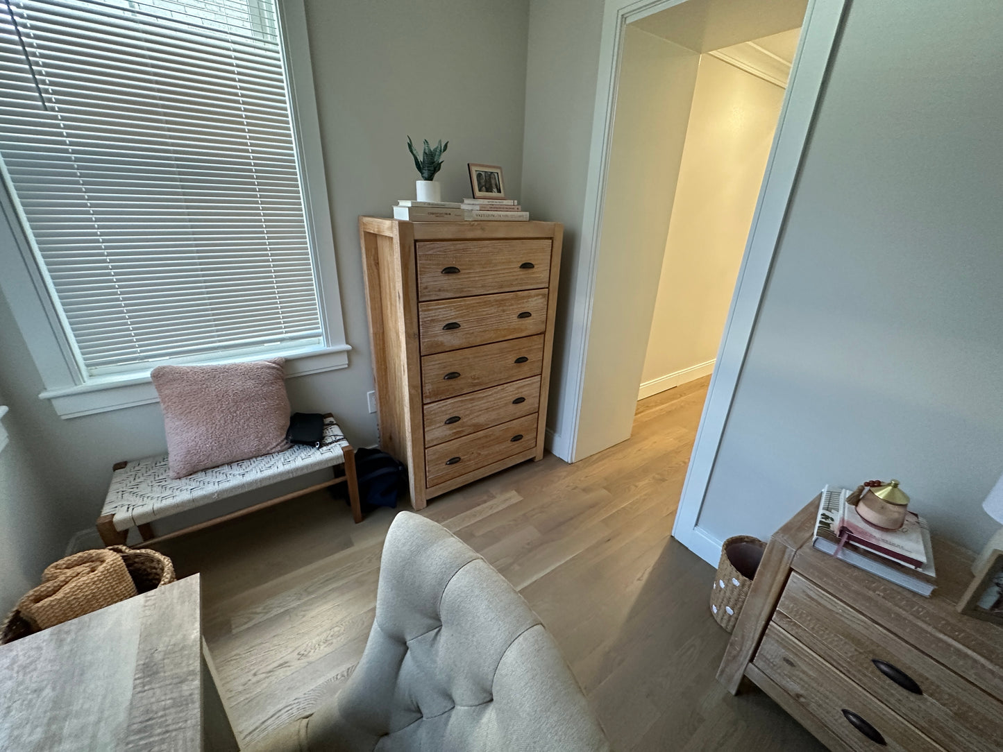 APPLICATION PENDING $2,500 / 1br - 675ft2 - ➽Bold Brighton 1.5 Bedroom Available Now! Pet OK! No Fee! (Brighton)