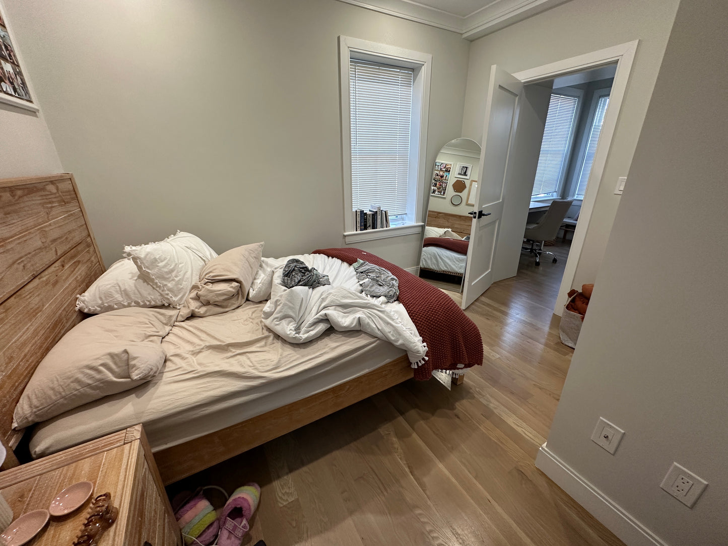 APPLICATION PENDING $2,500 / 1br - 675ft2 - ➽Bold Brighton 1.5 Bedroom Available Now! Pet OK! No Fee! (Brighton)