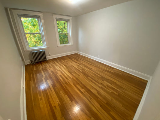 $2,295 / 1br - 585ft2 - ➽Beautiful Brighton 1 Bedroom Available Now! HT & HW Included! No Fee! (Brighton)