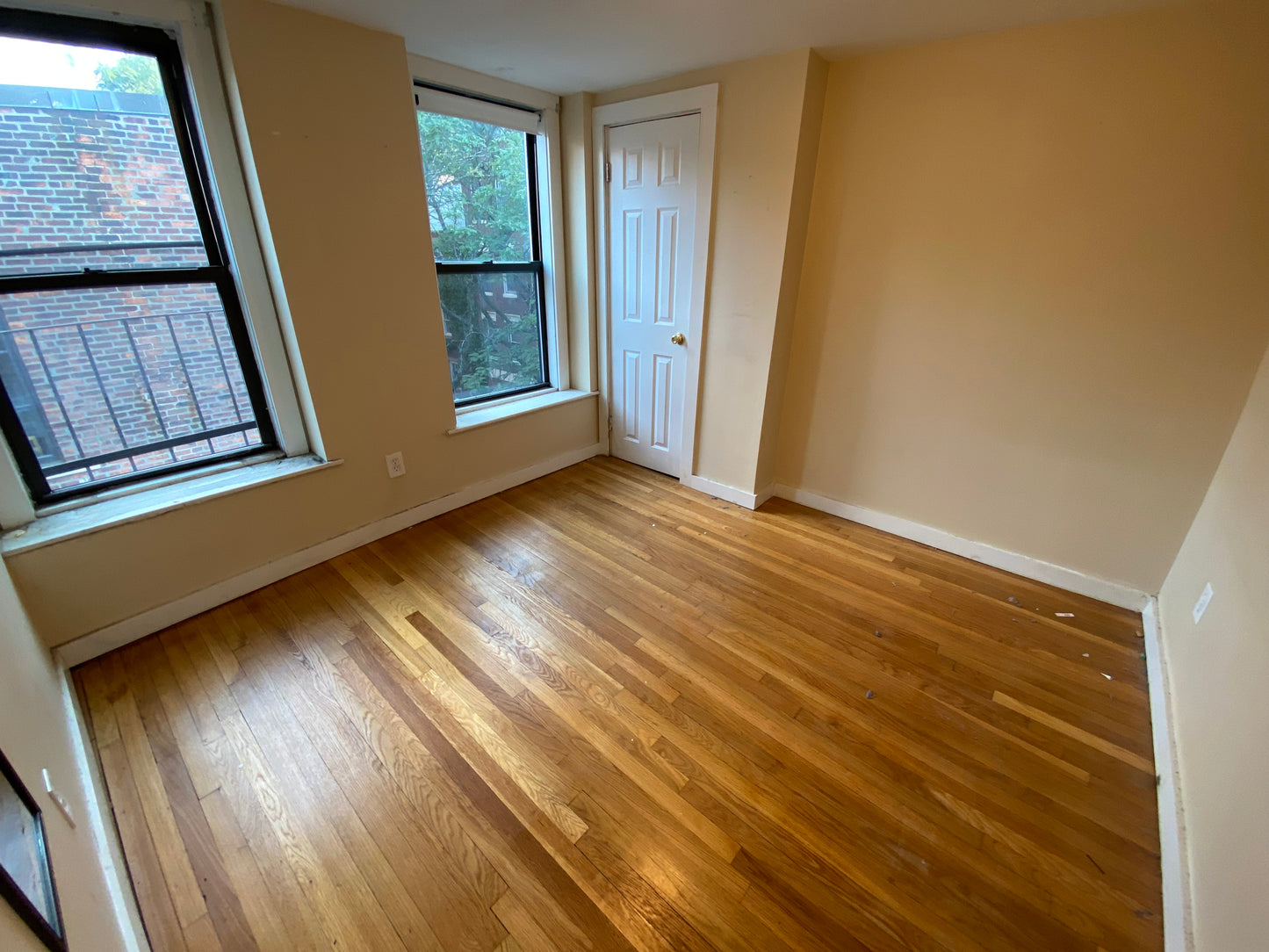 APPLICATION PENDING $3,150 / 2br - ➼Fantastic Beacon Hill 2 Bedroom w/No Fee! Pet-Friendly! (Beacon Hill)