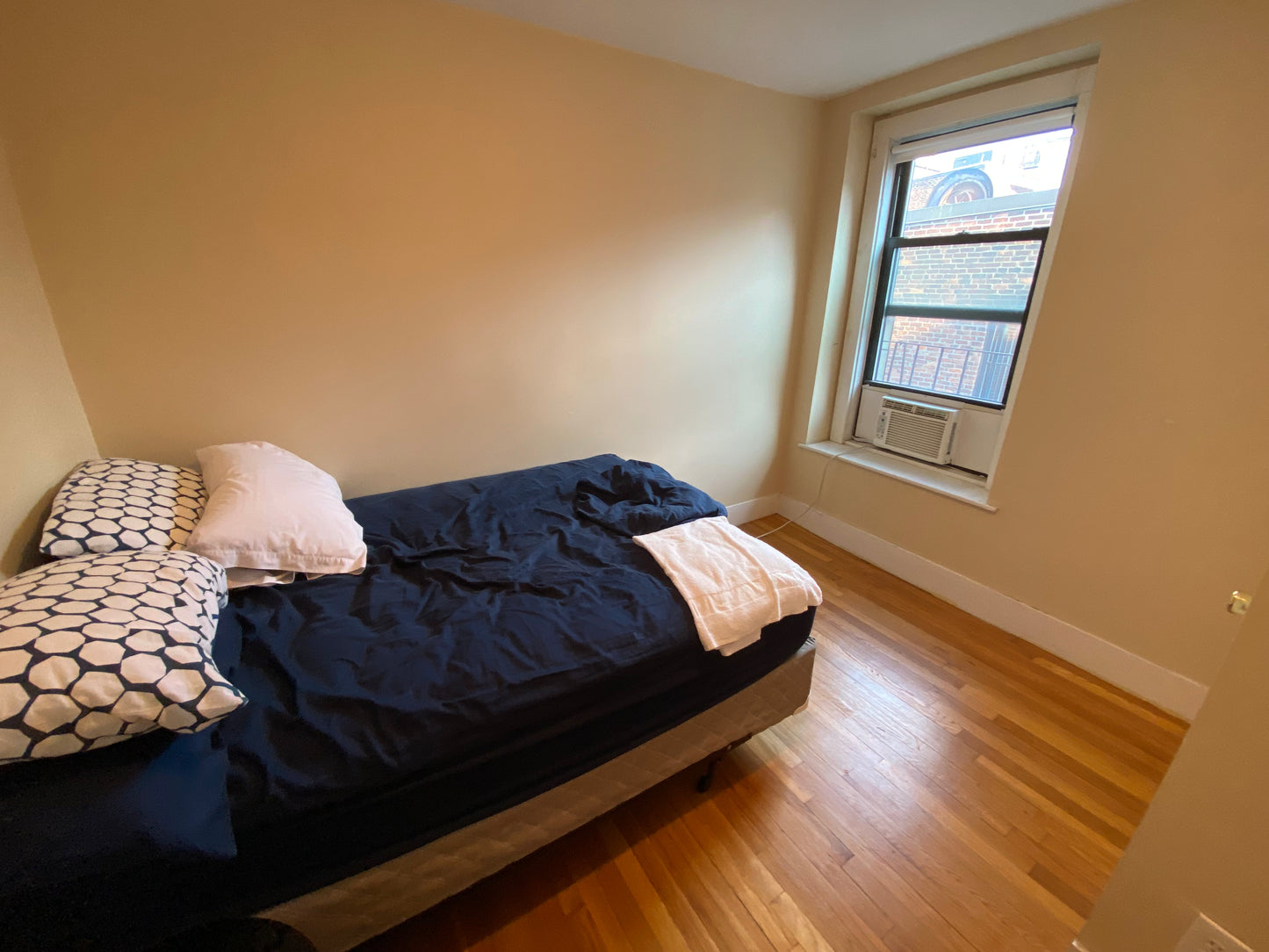 APPLICATION PENDING $3,150 / 2br - ➼Fantastic Beacon Hill 2 Bedroom w/No Fee! Pet-Friendly! (Beacon Hill)
