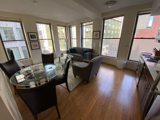 RENTED/OFF MARKET $2,845 / 1br - 659ft2 - ➽Chic Midtown 1 Bedroom Available September! Pet-Friendly! (Midtown)