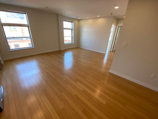 $4,250 / 2br - 909ft2 - ➽Beautiful South End 2 Bedroom 1.5 Bathroom Available July! (South End)