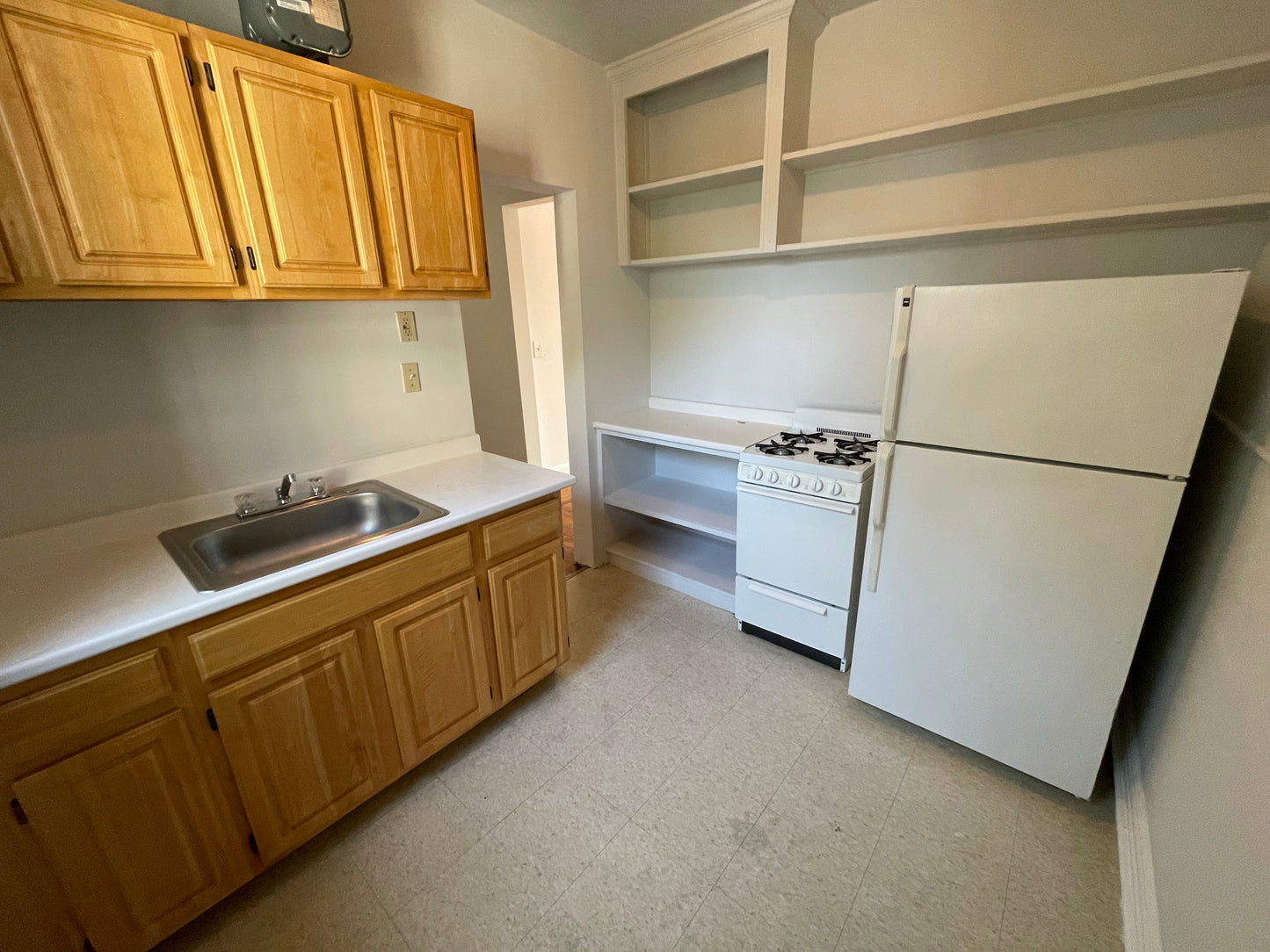 $2,950 / 1br - 592ft2 - ➽Fantastic South End 1 Bedroom Available June! (Mission Hill)