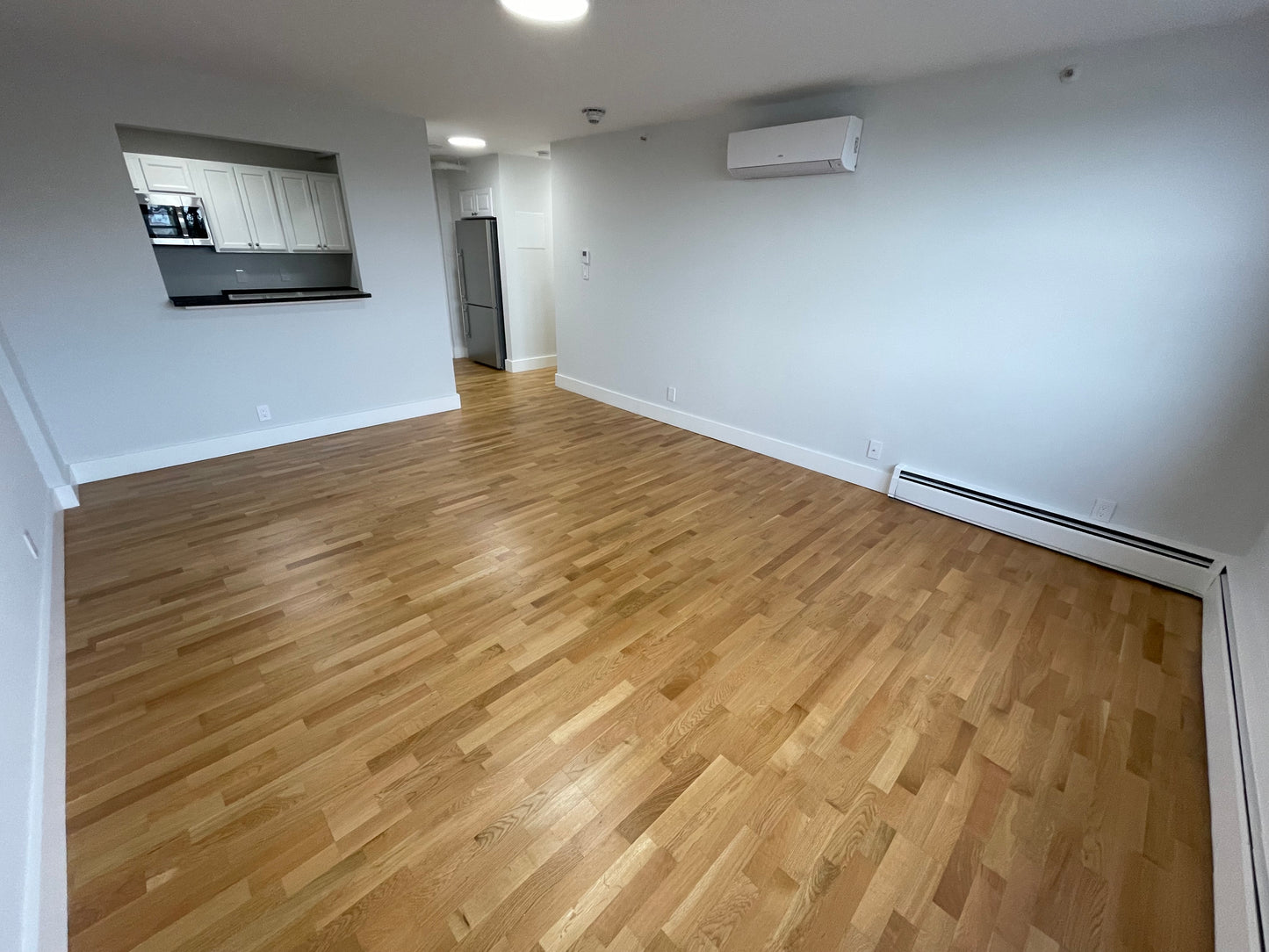 APPLICATION PENDING $3,575 / 2br - 793ft2 - ➽Fantastic South Boston 2 Bedroom Available September! (South Boston)