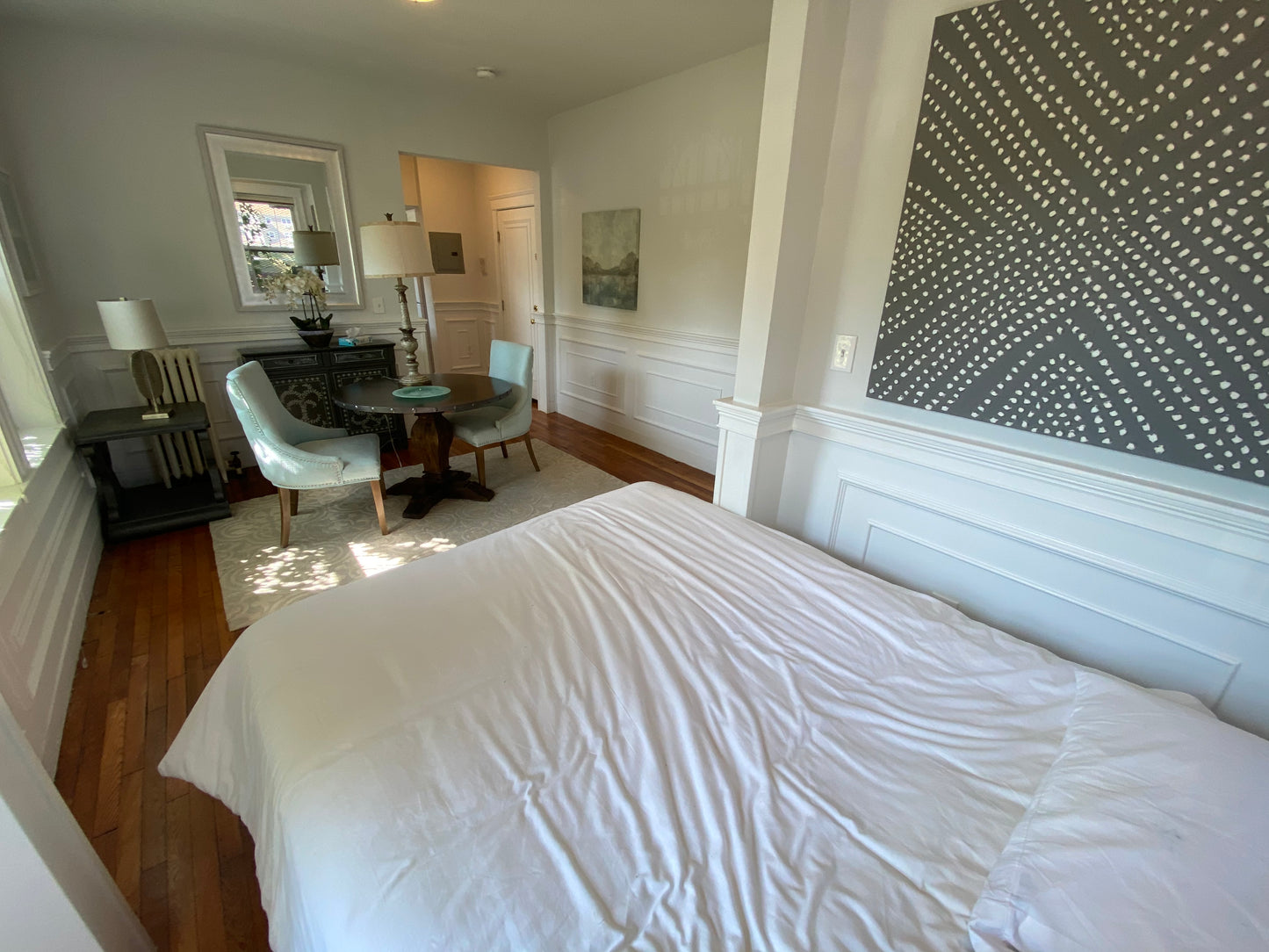 $2,450 / 371ft2 - ➽Beautiful Mission Hill Studio Available February! No Fee! (Mission Hill)