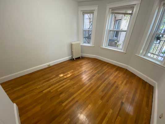 $2,200 / 350ft2 - ➽Beautiful Mission Hill Studio w/HT & HW Included Avail. 9/1! No Fee! (Mission Hill)