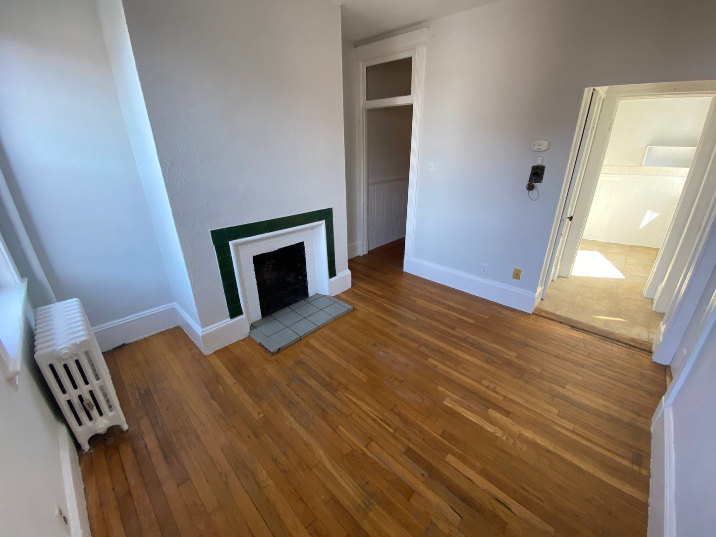 $2,400 / 1br - 397ft2 - ➽Cozy Beacon Hill 1 Bedroom w/HT & HW Included! Available June! (Beacon Hill)