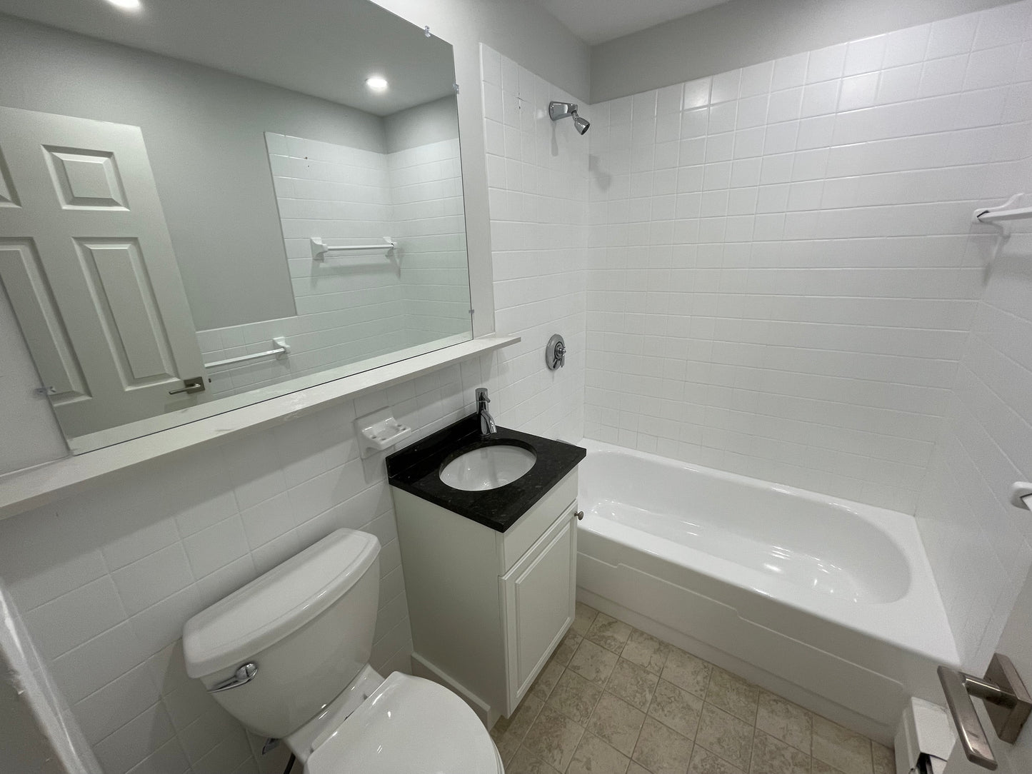 $3,625 / 2br - 776ft2 - ➽Lovely South Boston Waterview 2 Bedroom Available July! Pet-Friendly! (South Boston)