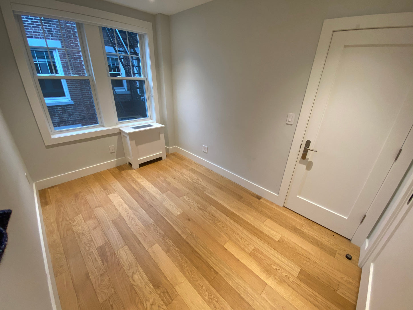 APPLICATION PENDING $2,620 / 585ft2 - ➽Stunning Brighton Pet-Friendly 1 Bedroom Available Now! (Brighton)