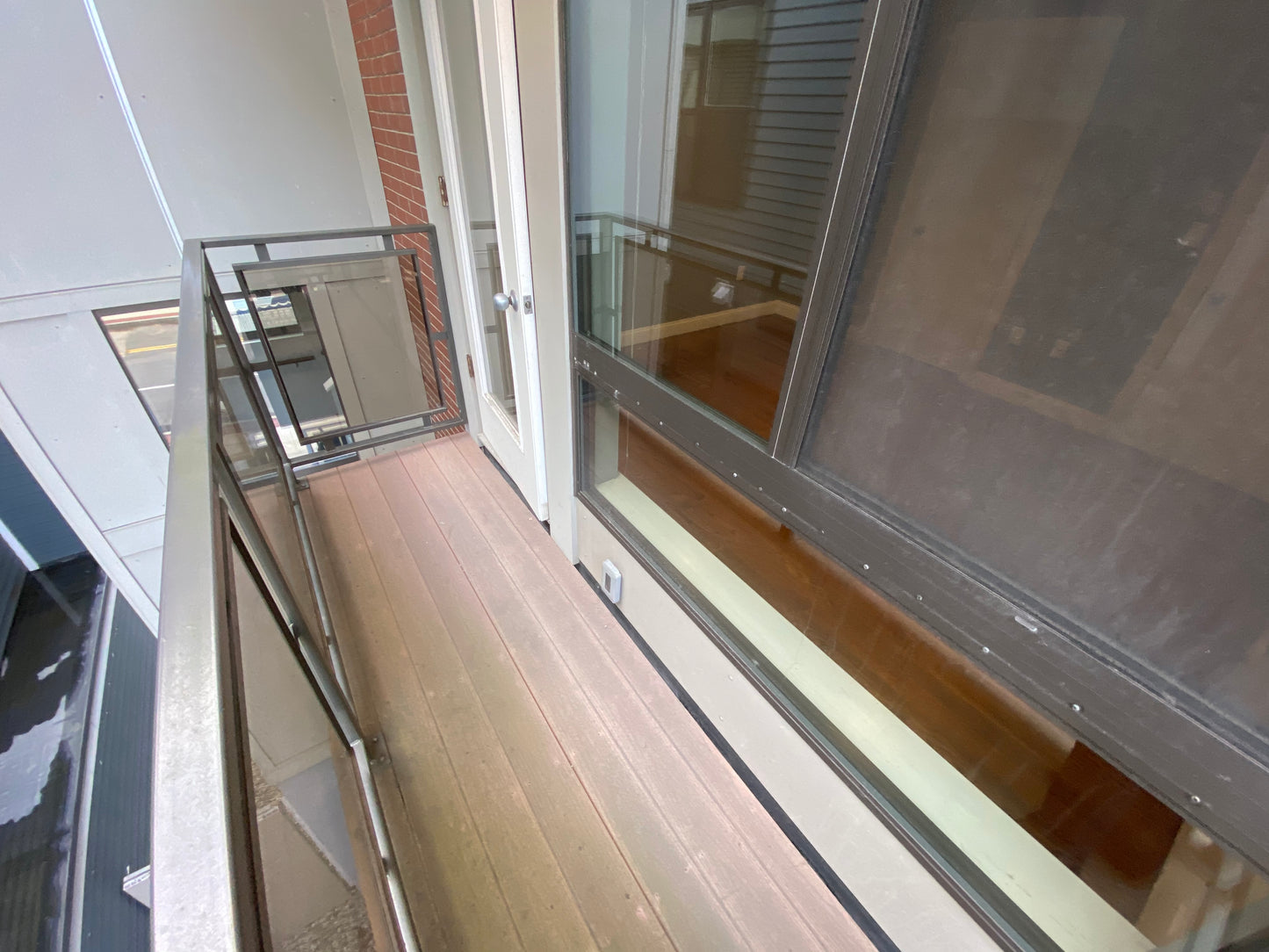 RENTED/OFF MARKET $4,100 / 2br - 823ft2 - ➽Airy South Boston/Seaport 2 Bedroom Available August! (South Boston)
