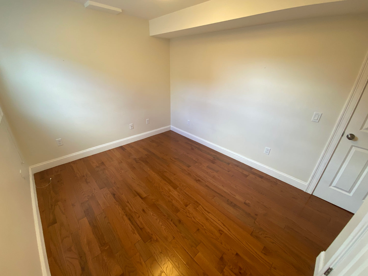 APPLICATION PENDING $3,200 / 2br - ➽Gorgeous East Boston 2 Bedroom Available April! (East Boston)