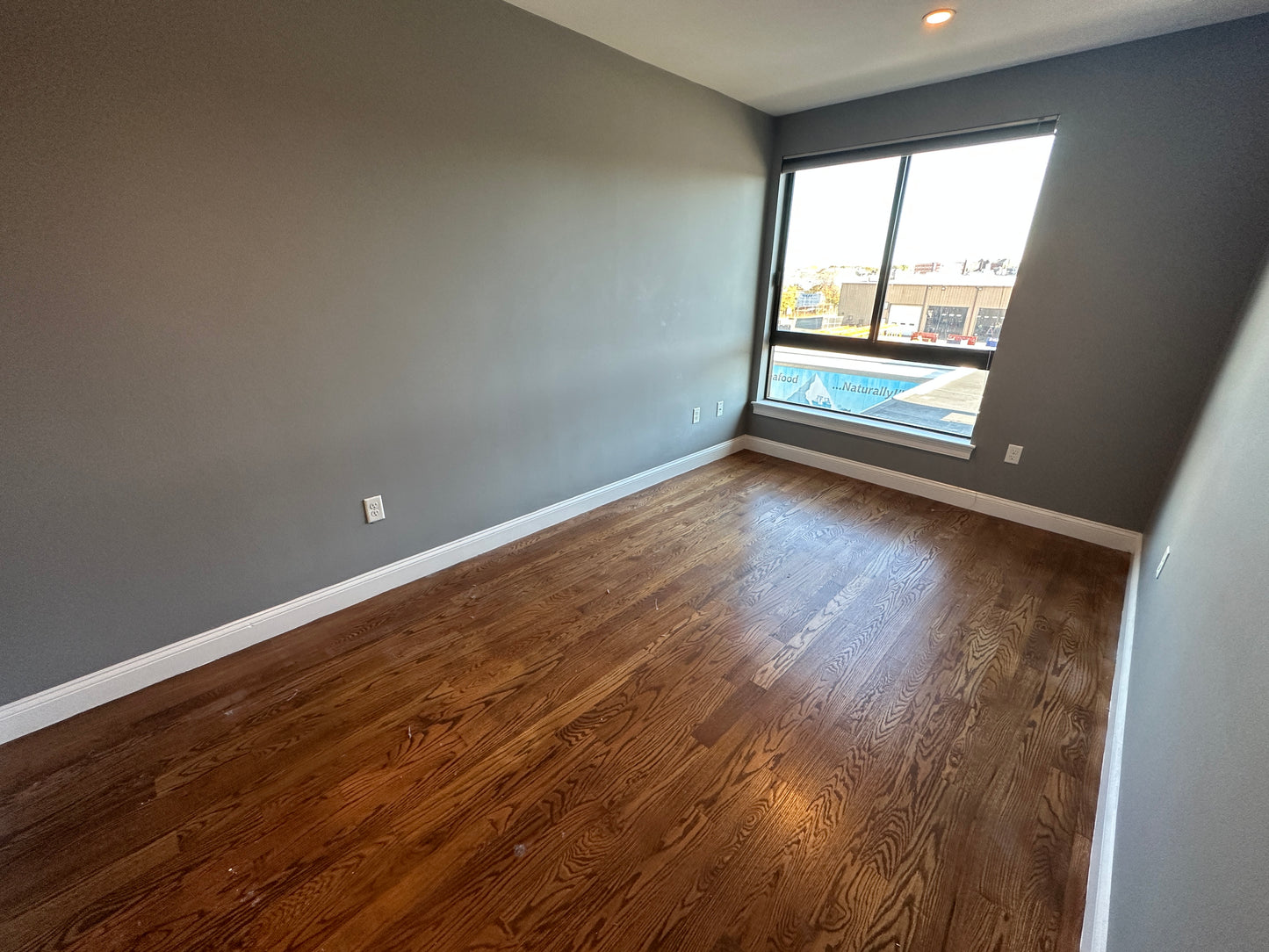 $3,710 / 2br - 1031ft2 - ➽Fantastic South Boston/Seaport 2 Bed 2 Bath Available 8/16! (South Boston)