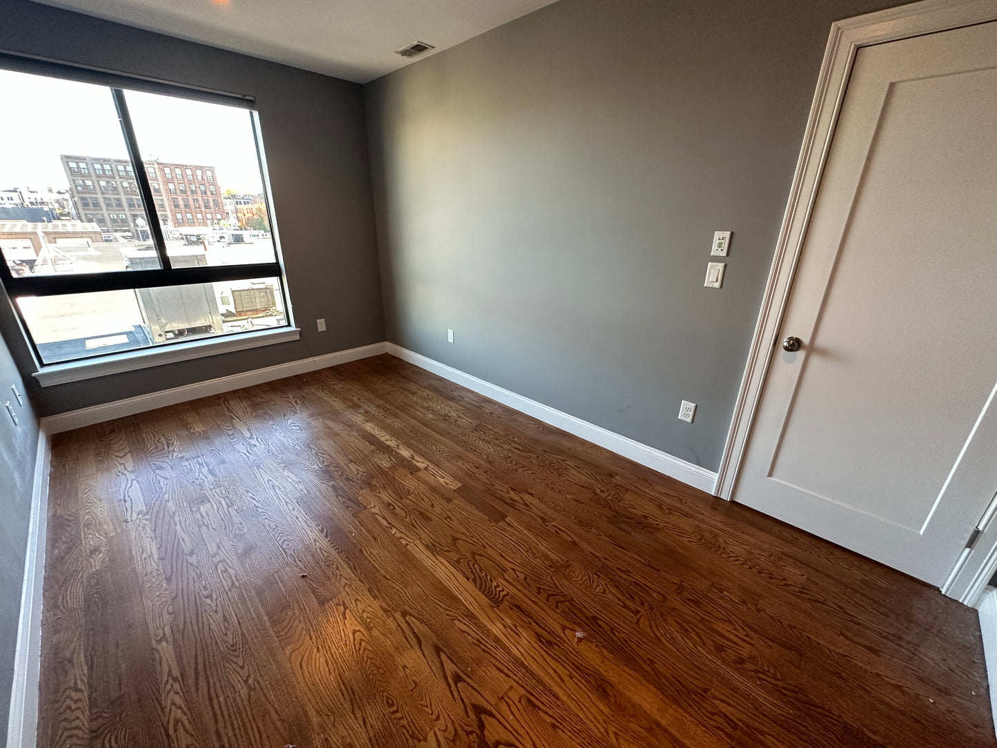 $3,710 / 2br - 1031ft2 - ➽Fantastic South Boston/Seaport 2 Bed 2 Bath Available 8/16! (South Boston)