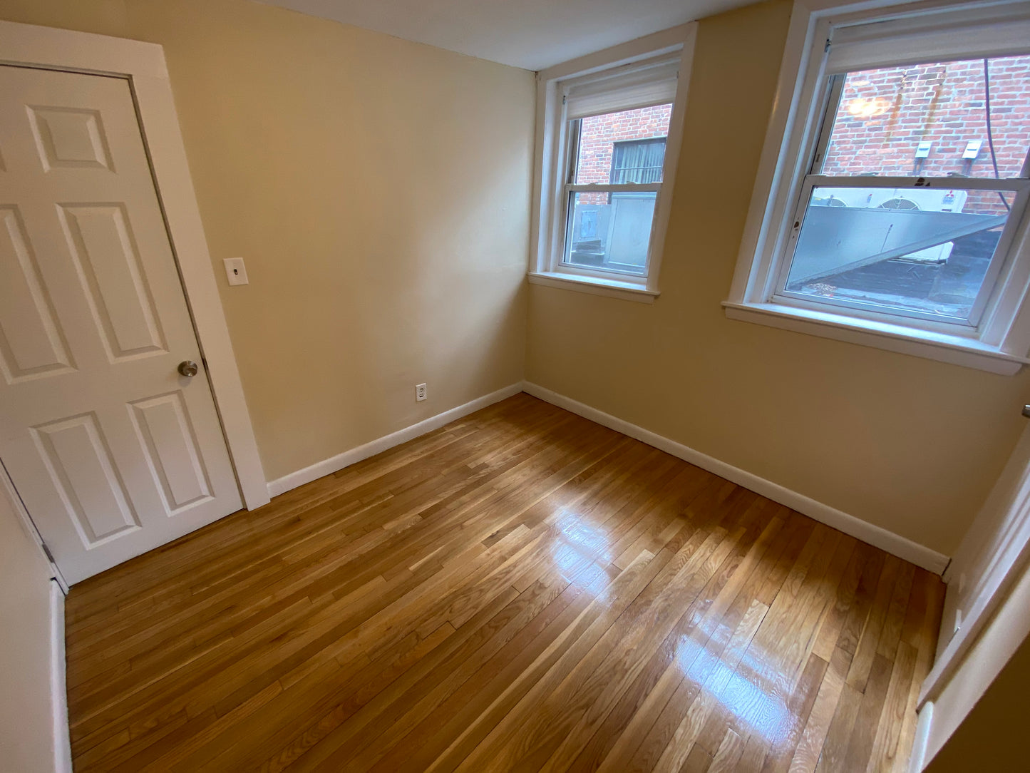 APPLICATION PENDING $2,650 / 1br - ➼Beautiful Beacon Hill 1 Bedroom w/No Fee! Pet-Friendly! (Beacon Hill)
