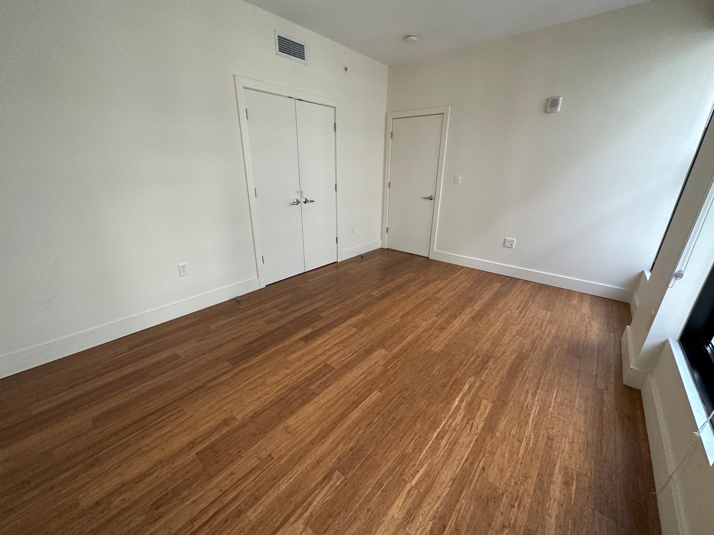 $3,300 / 1br - 603ft2 - ➽Profound Midtown 1 Bedroom Available June! Pet-Friendly! (Midtown)