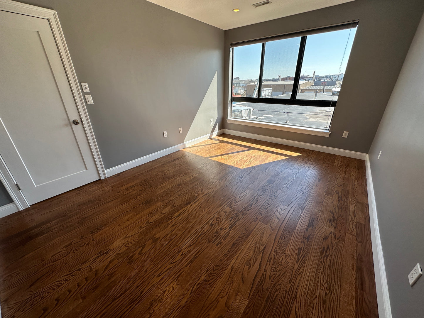 $3,710 / 2br - 1031ft2 - ➽Fantastic South Boston/Seaport 2 Bed 2 Bath Available 8/16! (South Boston)