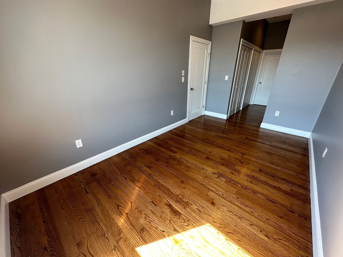 APPLICATION PENDING $4,400 / 2br - 1031ft2 - ➽Stunning Top Floor South Boston/Seaport 2 Bed 2 Bath Available January! No Fee (South Boston)