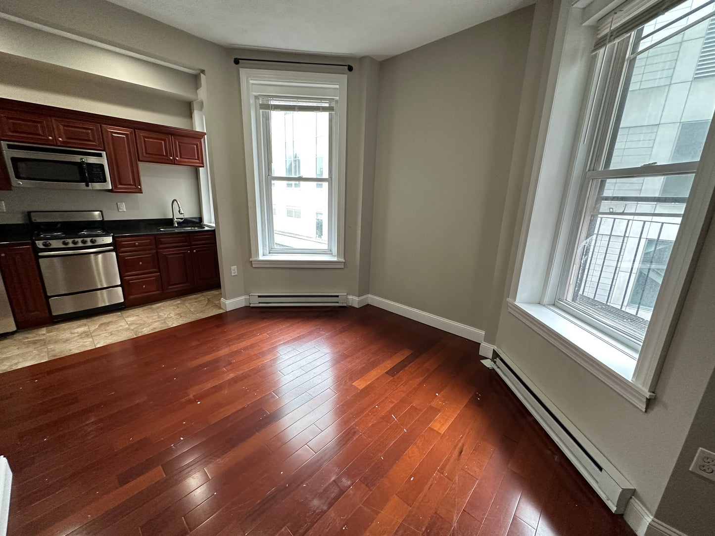 $3,000 / 319ft2 - ➽Charming Back Bay 2 Room Studio Available March! (Back Bay)