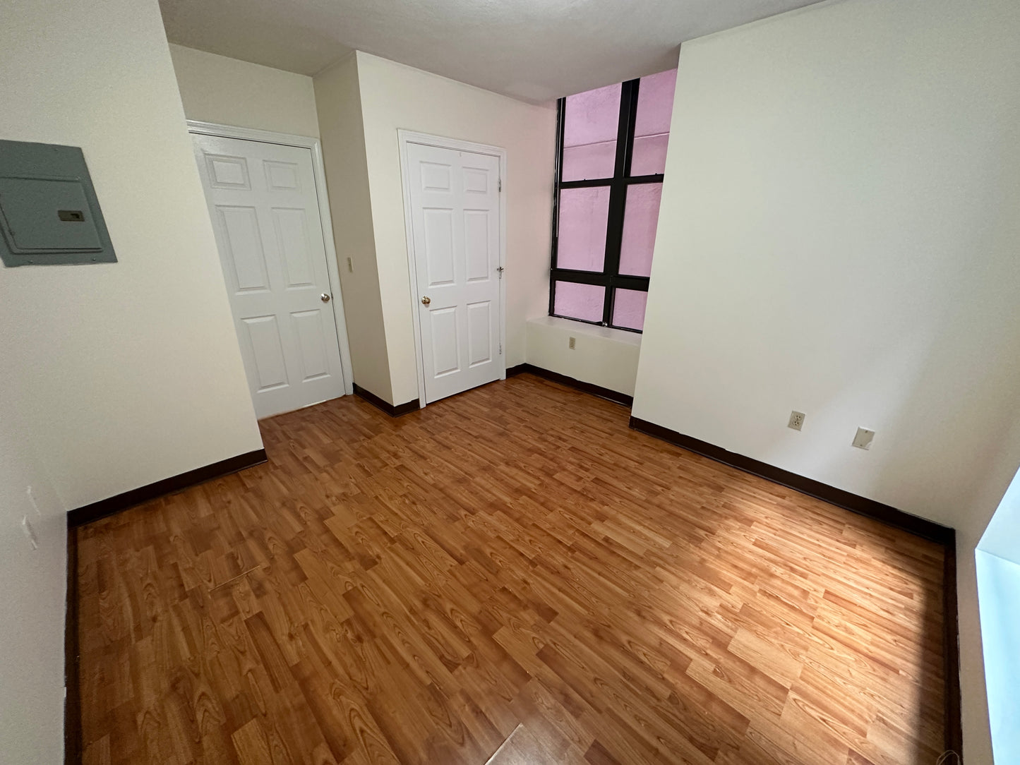 $2,500 / 1br - 347ft2 - ➽Cozy Chinatown 2 Room Studio Available July! (Chinatown)