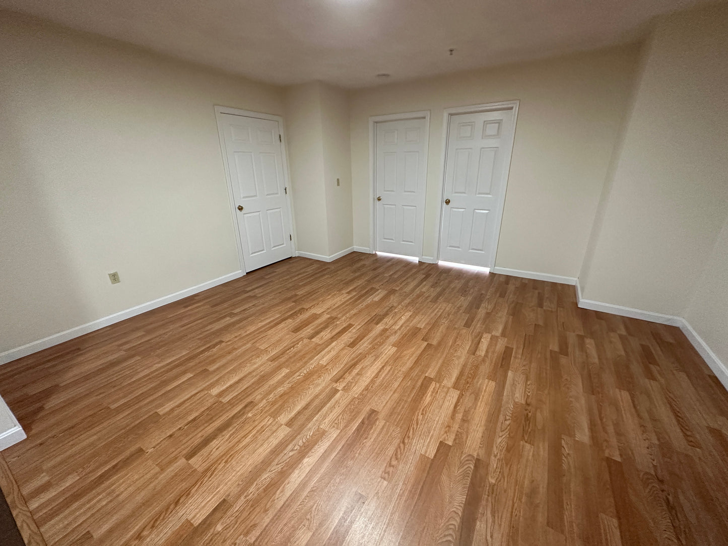 $3,595 / 1br - 604ft2 - ➽Airy Chinatown 2 Bedroom Available 9/1! Pet-Friendly! (Chinatown)