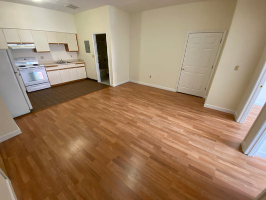 $3,400 / 2br - 604ft2 - ➽Quaint Chinatown 2 Bedroom Available June! Pet-Friendly! (Chinatown)