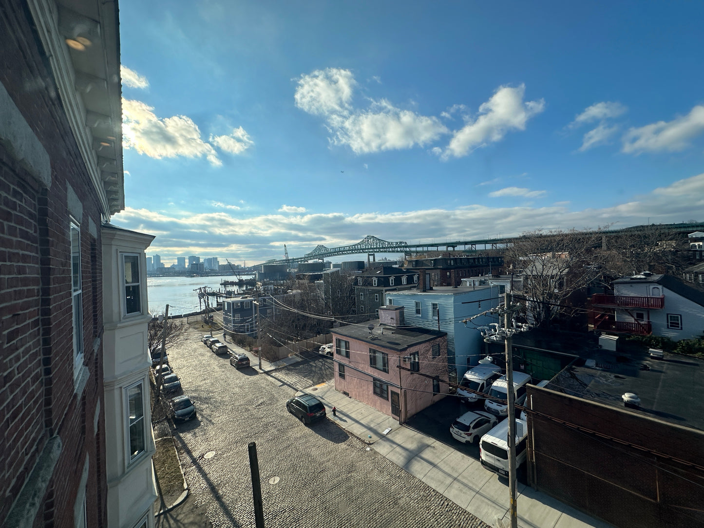 $3,400 / 2br - 1398ft2 - ➽Gorgeous Chelsea South End 2 Bedroom 2 Bathroom Top Floor Loft! (Chelsea - South End)