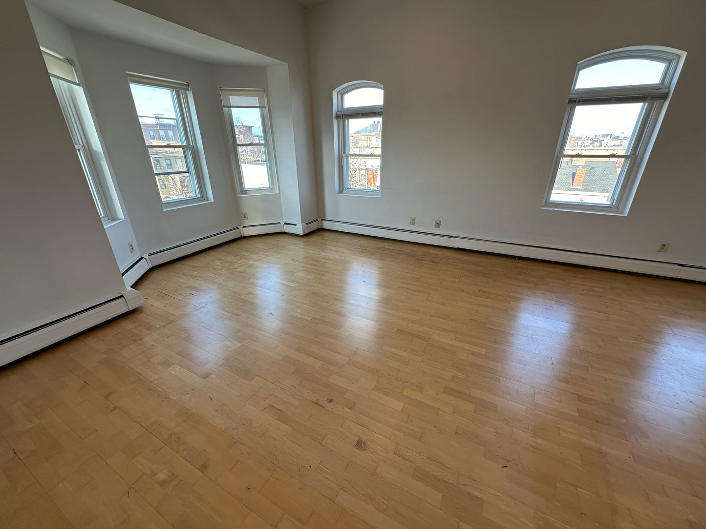 $3,400 / 2br - 1398ft2 - ➽Gorgeous Chelsea South End 2 Bedroom 2 Bathroom Top Floor Loft! (Chelsea - South End)