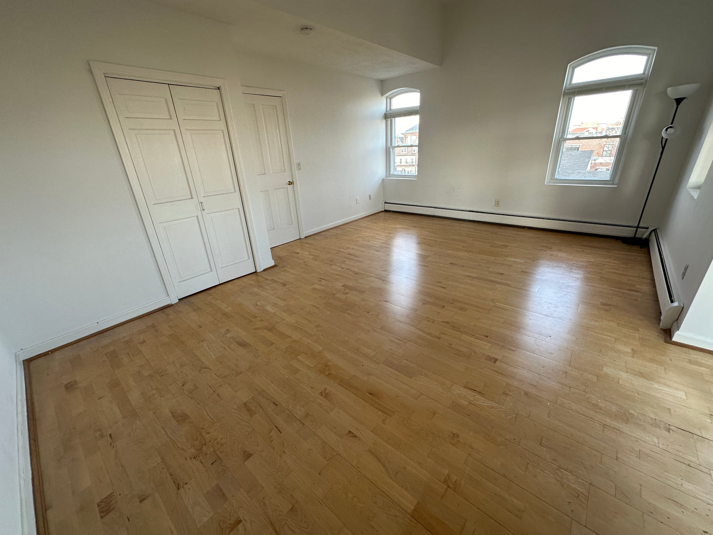 $3,400 / 2br - 1398ft2 - ➽Gorgeous Chelsea South End 2 Bedroom 2 Bathroom Top Floor Loft! (Chelsea - South End)