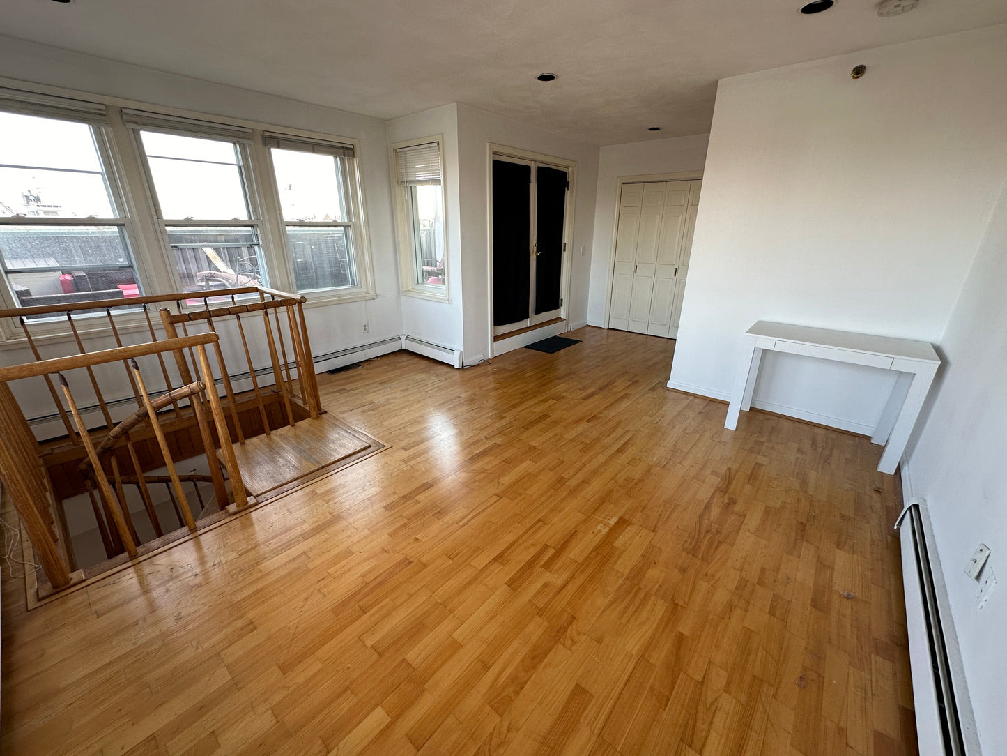 $3,400 / 2br - 1398ft2 - ➽Gorgeous Chelsea South End 2 Bedroom 2 Bathroom Top Floor Loft! (Chelsea - South End)