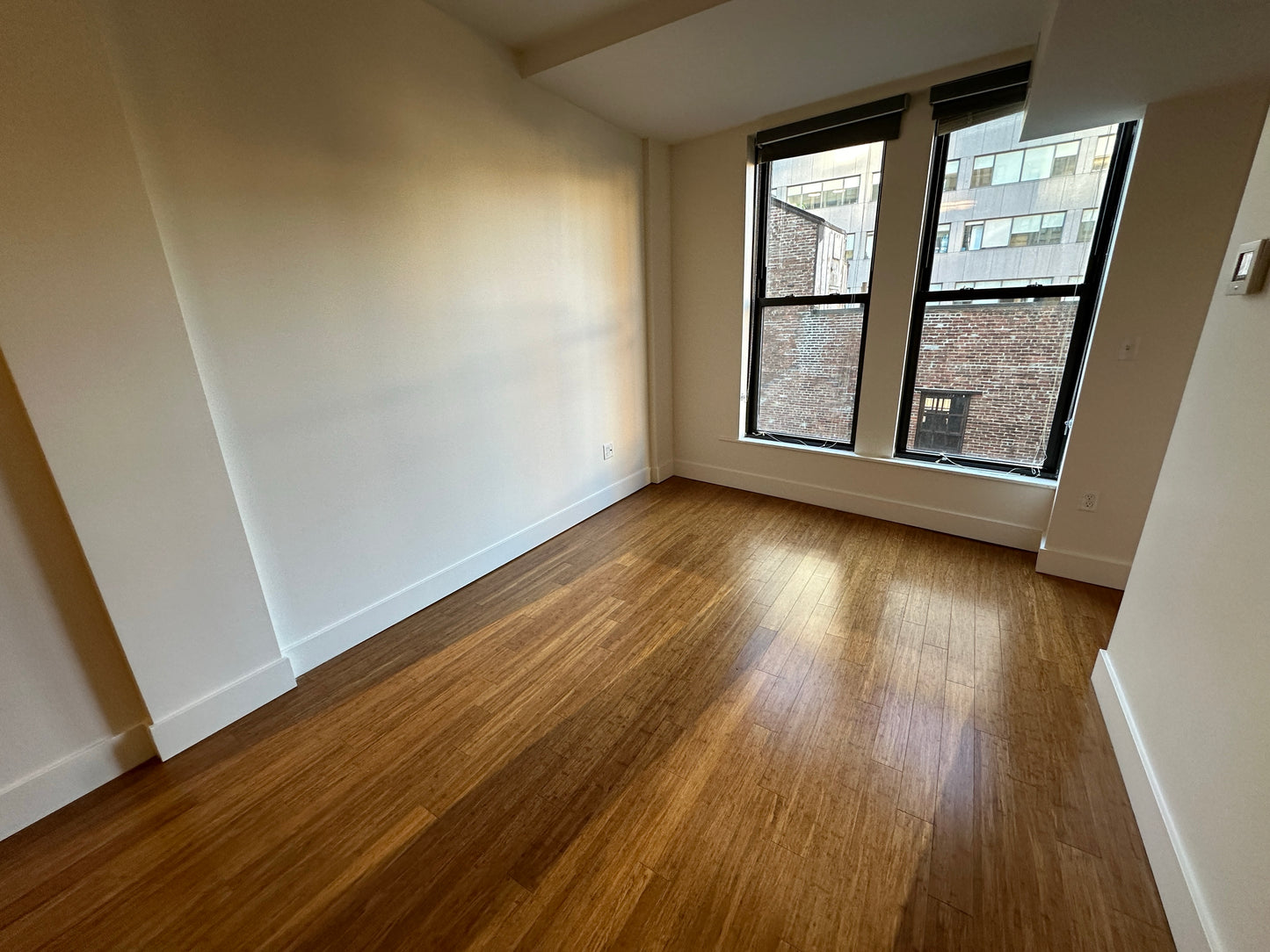 $2,600 / 364ft2 - ➽Dashing Midtown Studio Available Now! Pet-Friendly! (Midtown)