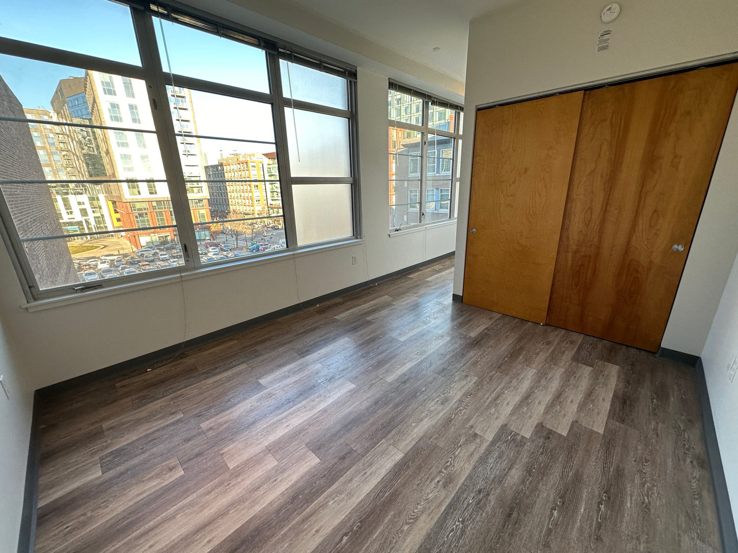 APPLICATION PENDING $3,175 / 1br - 687ft2 - ➽Elegant South End 1 Bedroom Available August! Pet-Friendly! (South End)