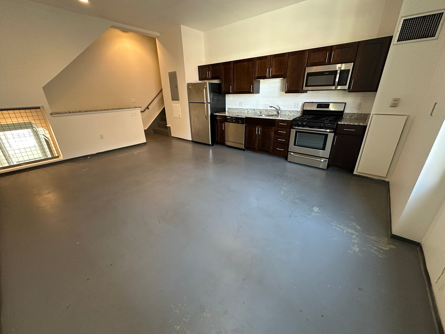 $4,350 / 2br - 900ft2 - ➽Gorgeous South End 2 Bedroom Available Now! No Fee! (South End)