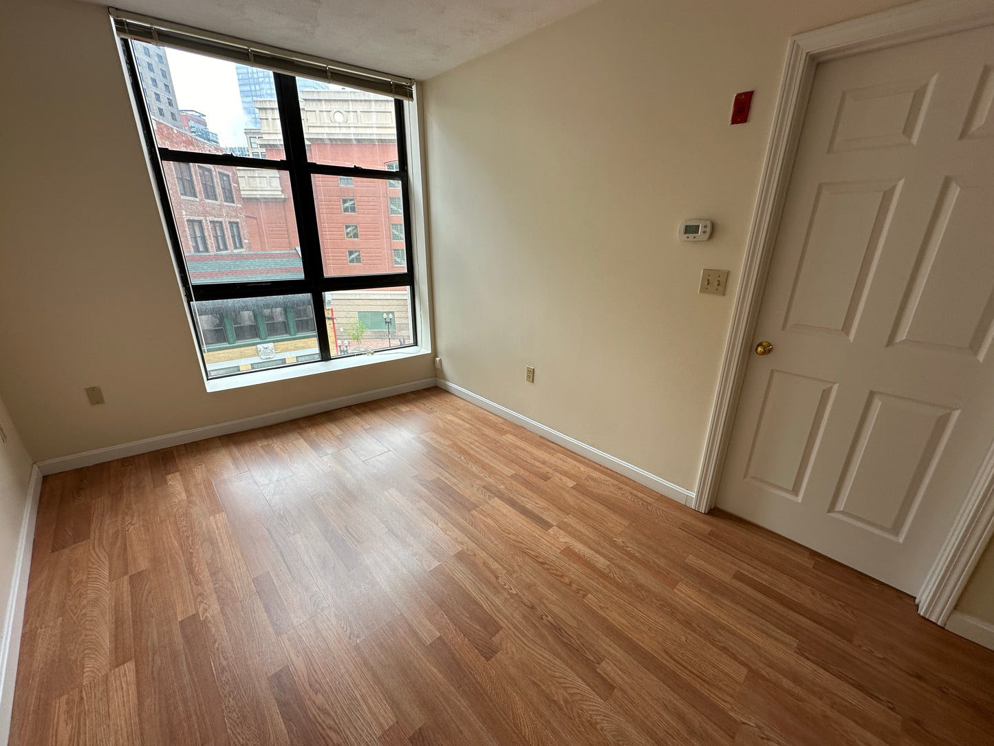 $2,675 / 1br - 337ft2 - ➽Comfy Chinatown 1 Bedroom Available August! No Broker Fee! (Chinatown)