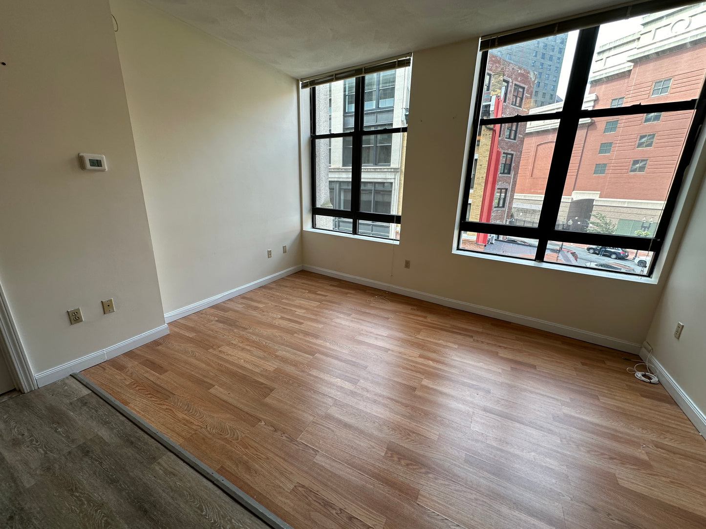 APPLICATION PENDING $2,600 / 1br - 416ft2 - ➽Beautiful Chinatown 1 Bedroom Available September! (Chinatown)