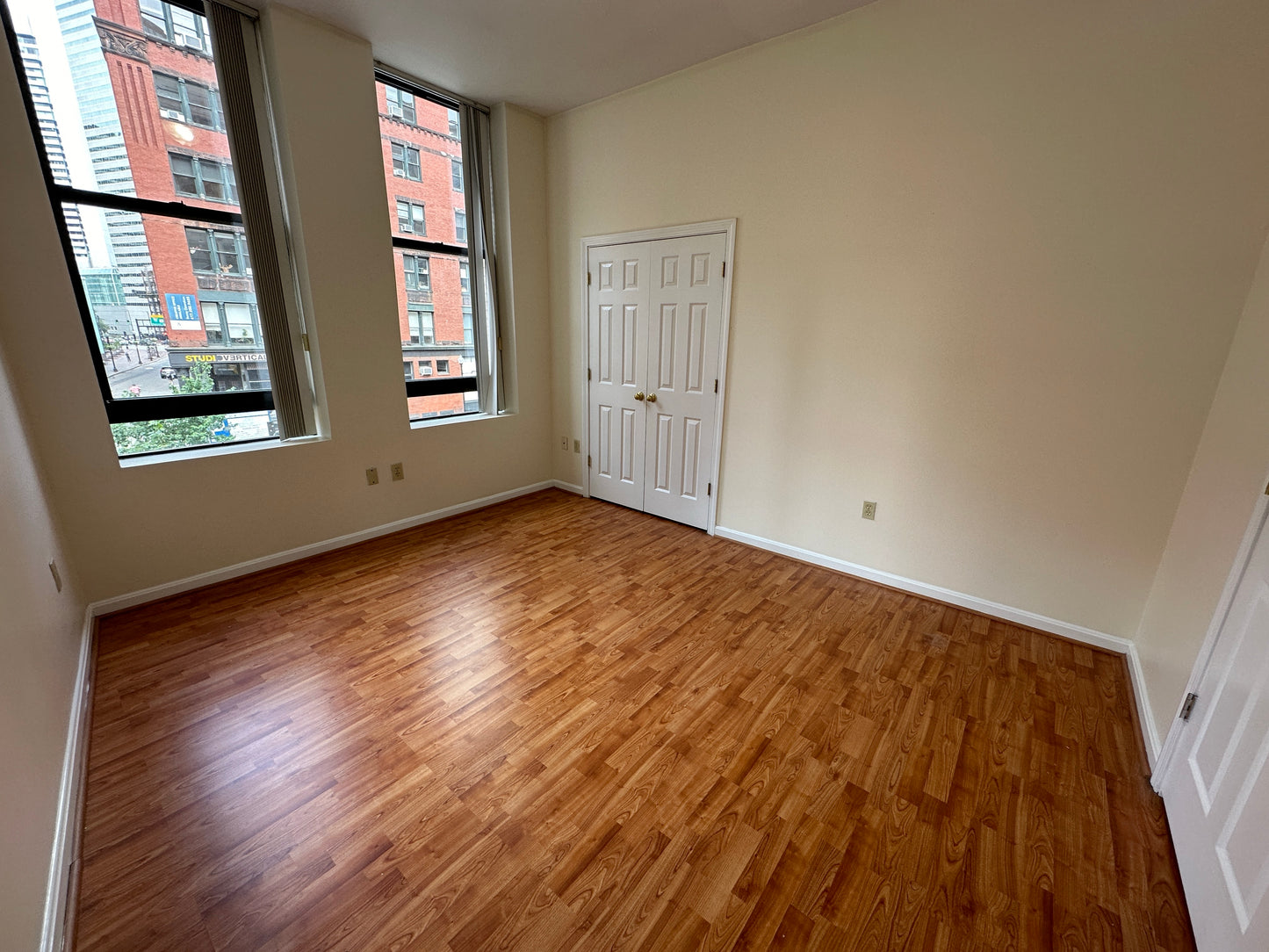 APPLICATION PENDING $2,550 / 1br - 416ft2 - ➽Bright Chinatown 1 Bedroom Available July! (Chinatown)