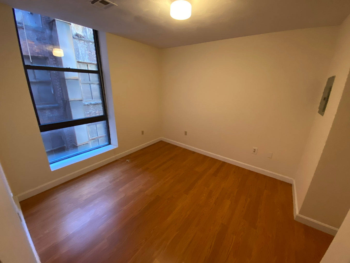 $2,700 / 1br - 347ft2 - ➽Quaint Chinatown 2 Room Studio Available 9/1! (Chinatown)