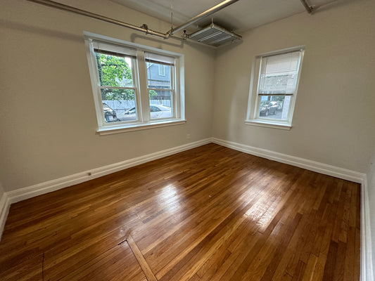 $2,200 / 1br - 580ft2 - ➽Quaint Ground Floor Somerville 1 Bedroom Available January! No Fee! (Winter Hill)