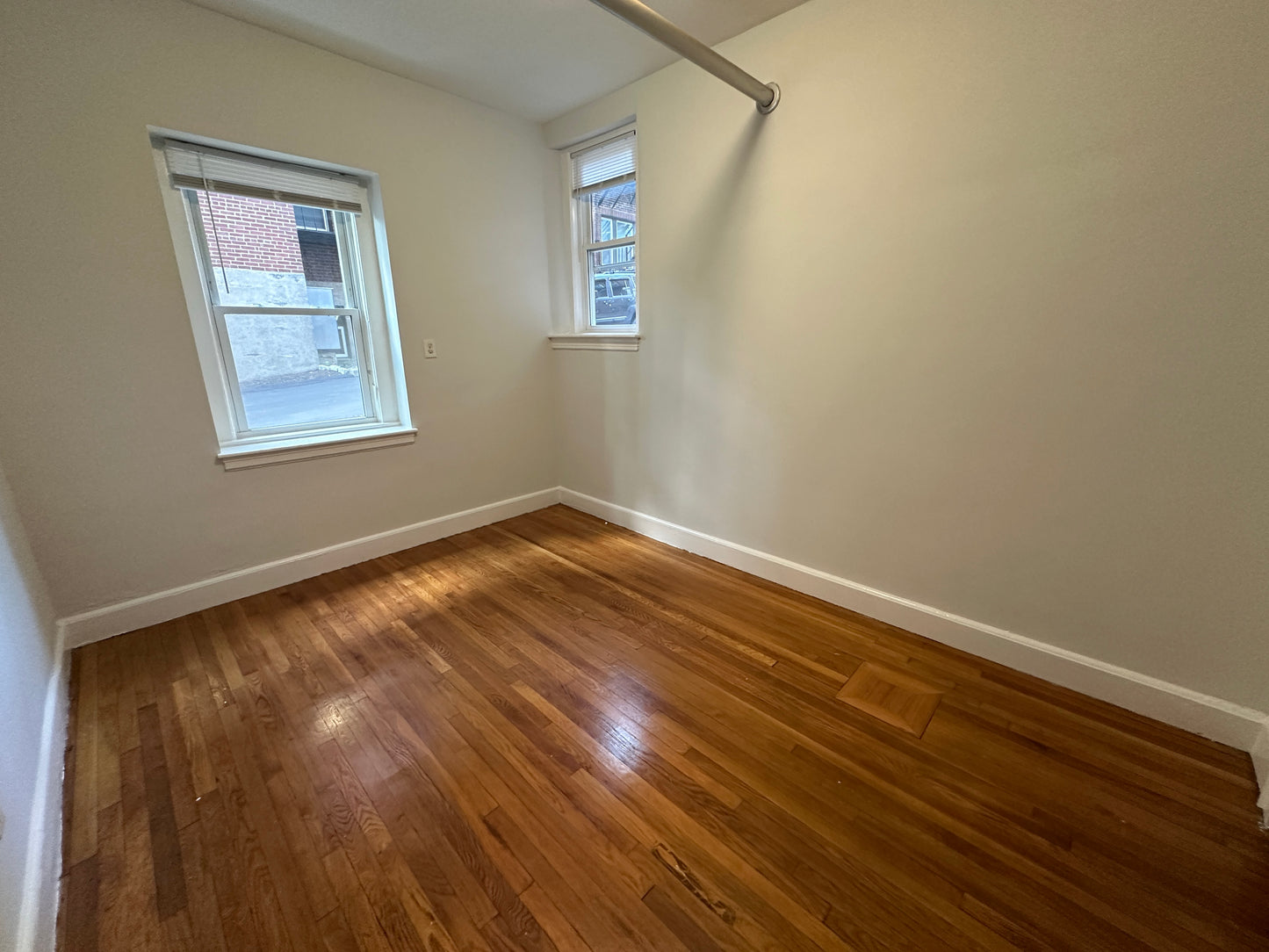 $2,200 / 1br - 580ft2 - ➽Quaint Ground Floor Somerville 1 Bedroom Available January! No Fee! (Winter Hill)