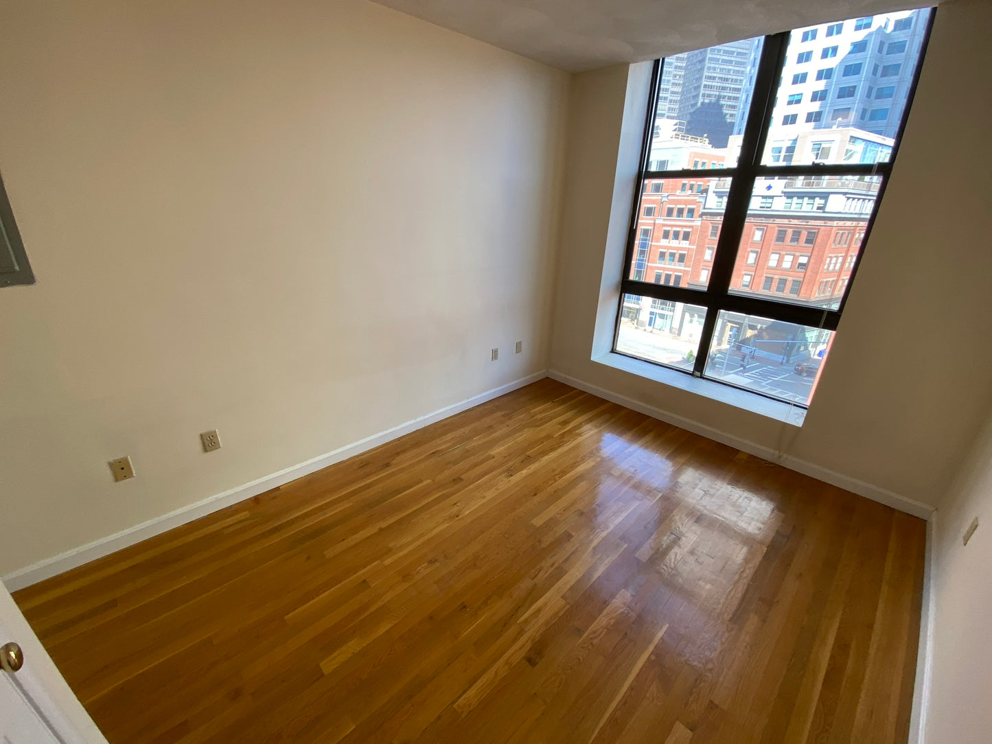 $2,650 / 1br - 381ft2 - ➽Quaint Chinatown 1 Bedroom Available July! (Chinatown)