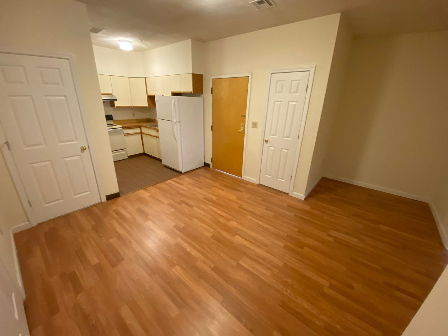 $3,400 / 2br - 493ft2 - ➽Cozy Chinatown 2 Bedroom Available June! (Chinatown)