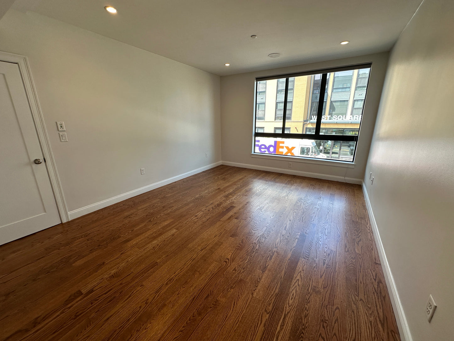 $4,400 / 2br - 1155ft2 - ➽Dazzling South Boston/Seaport 2 Bedroom 2 Bath Available 9/15! No Fee! (South Boston)