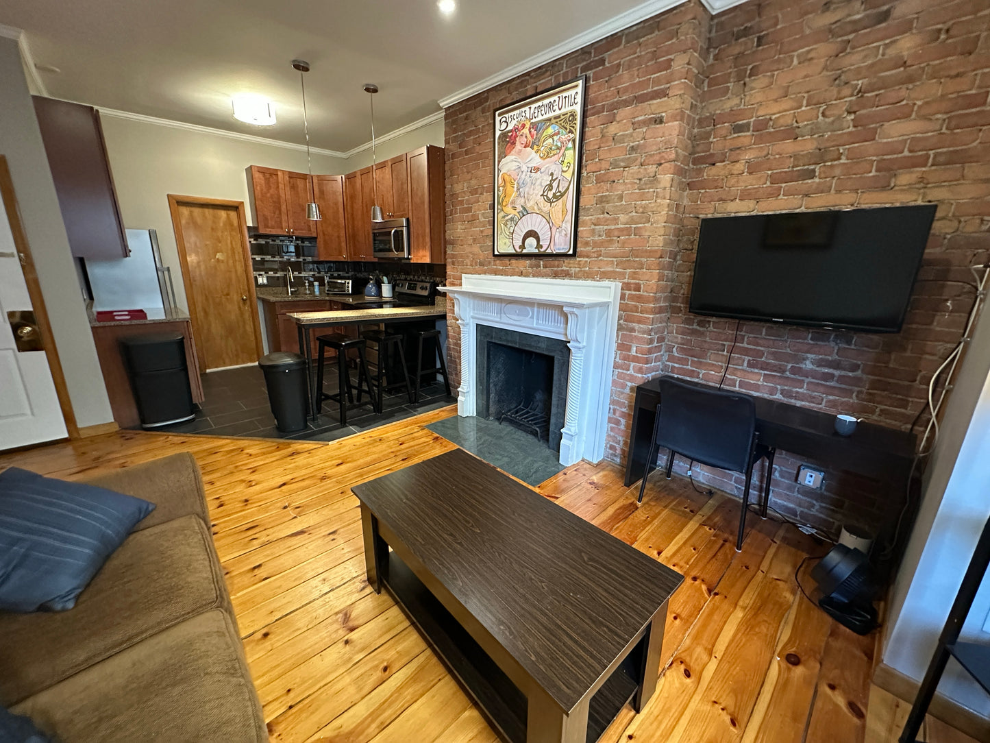 APPLICATION PENDING $3,200 / 1br - ➽Gorgeous Back Bay 1 Bedroom Available September! (Back Bay)