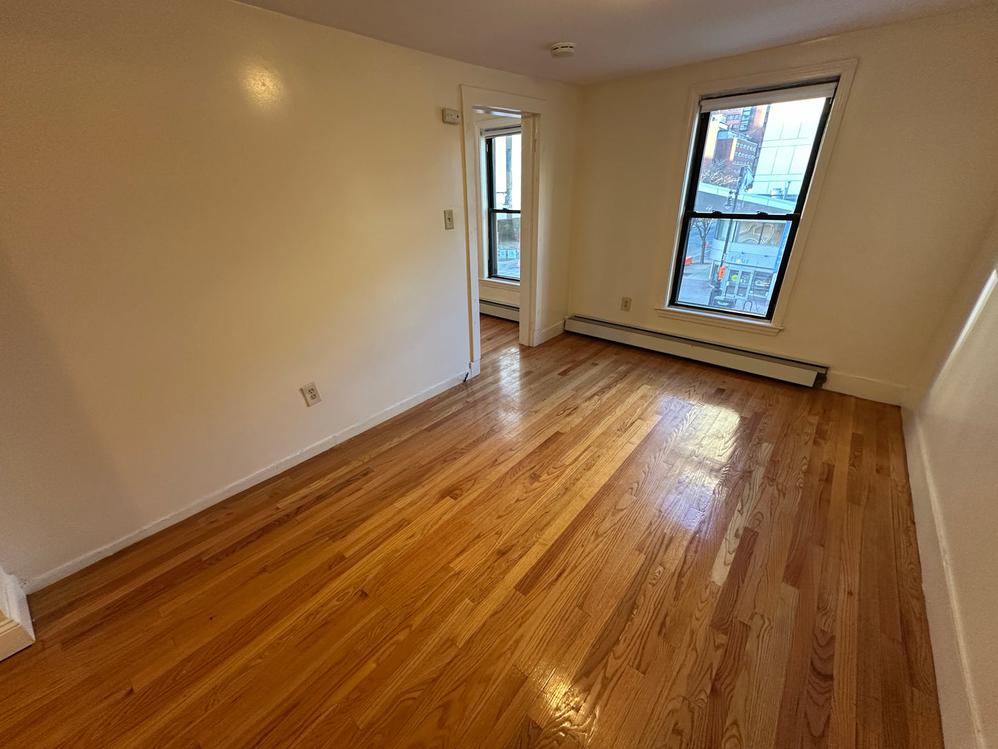 $2,450 / 363ft2 - ➼Charming Beacon Hill 2 Room Studio w/No Fee! Available Now! (Beacon Hill)